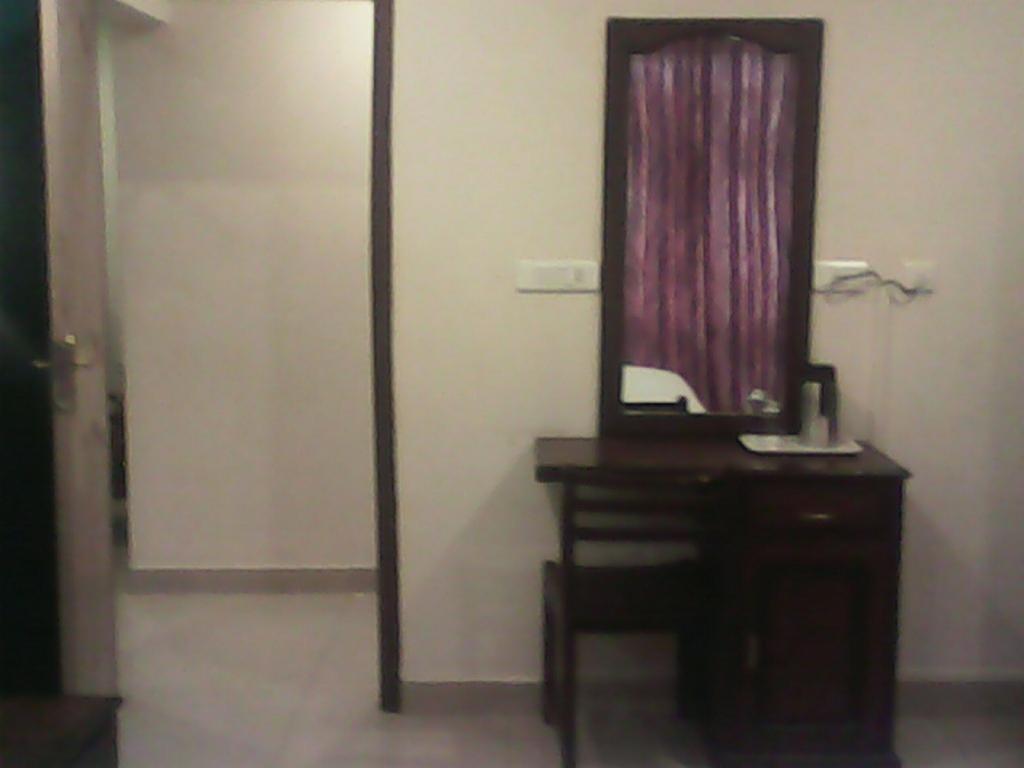 Hotel Mintflower Sultan Bathery Chambre photo