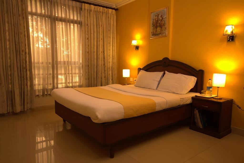 Hotel Mintflower Sultan Bathery Chambre photo
